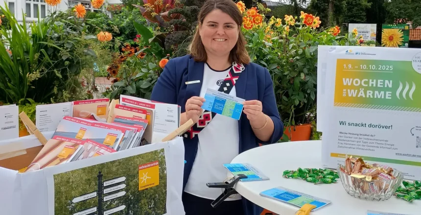 Infostand auf dem Wochenmarkt am 13.9. - Querformat